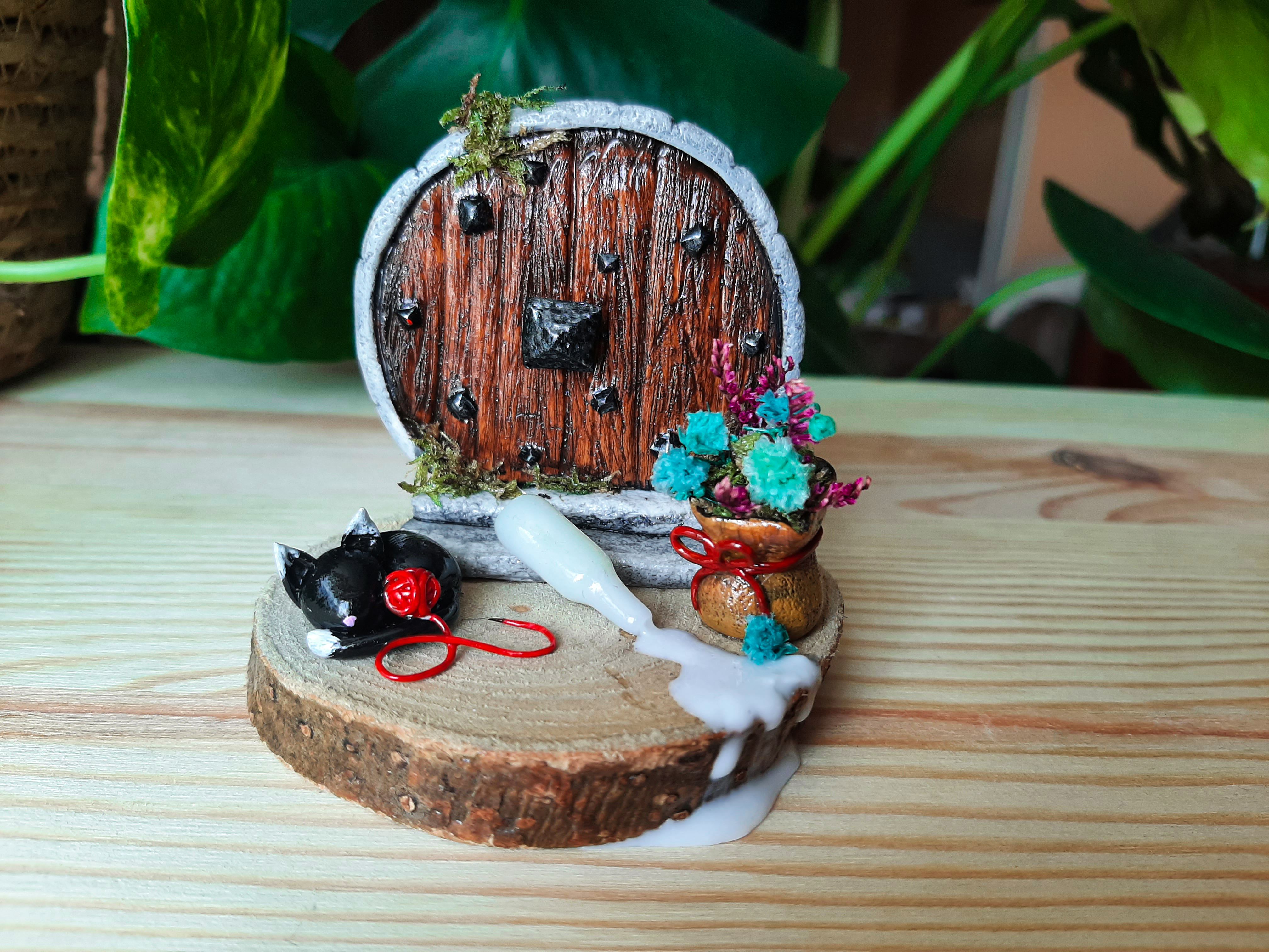 Figurine chat bouteille de lait 1