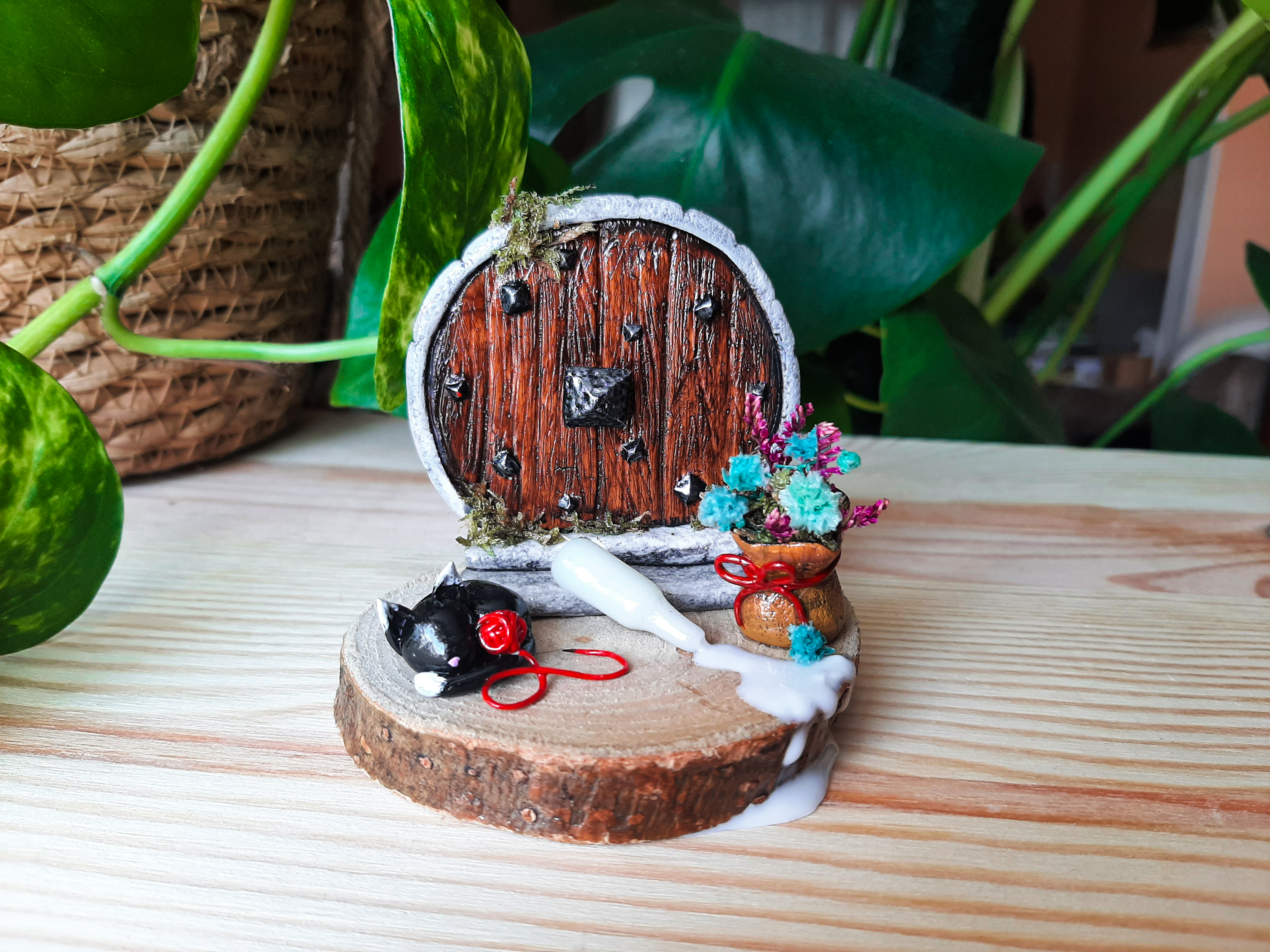 Figurine chat bouteille de lait 5